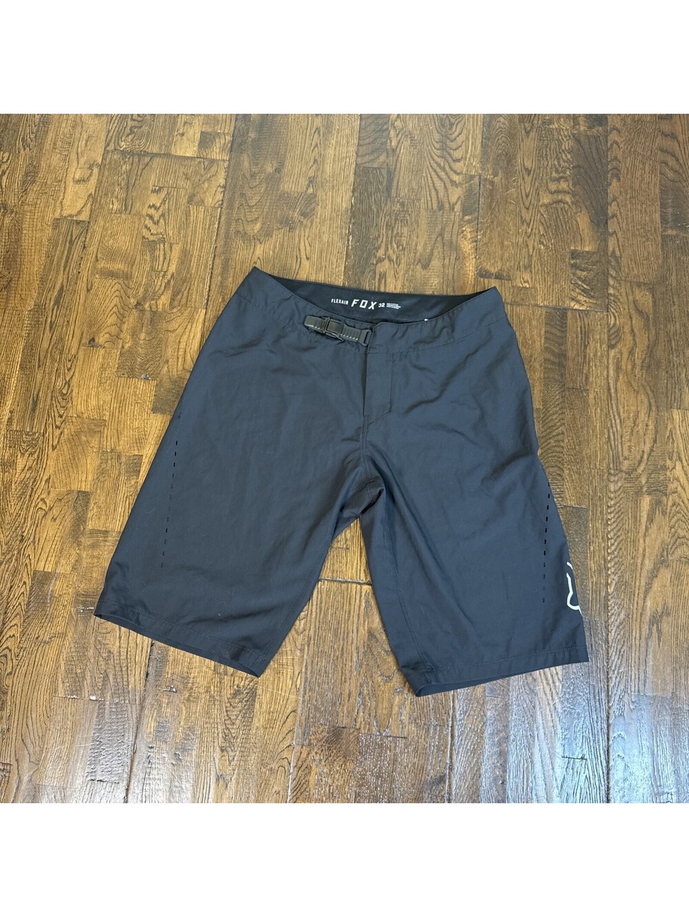 Fox Flexair MTB Shorts Men’s Size 32 Black Lightweight Cycling Trail No Liner